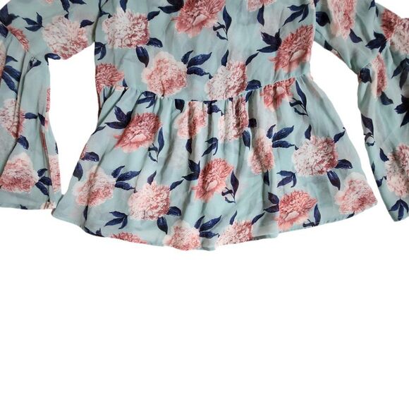 Altar'd State sheer long bell sleeve lace up top sz M - Picture 6 of 11